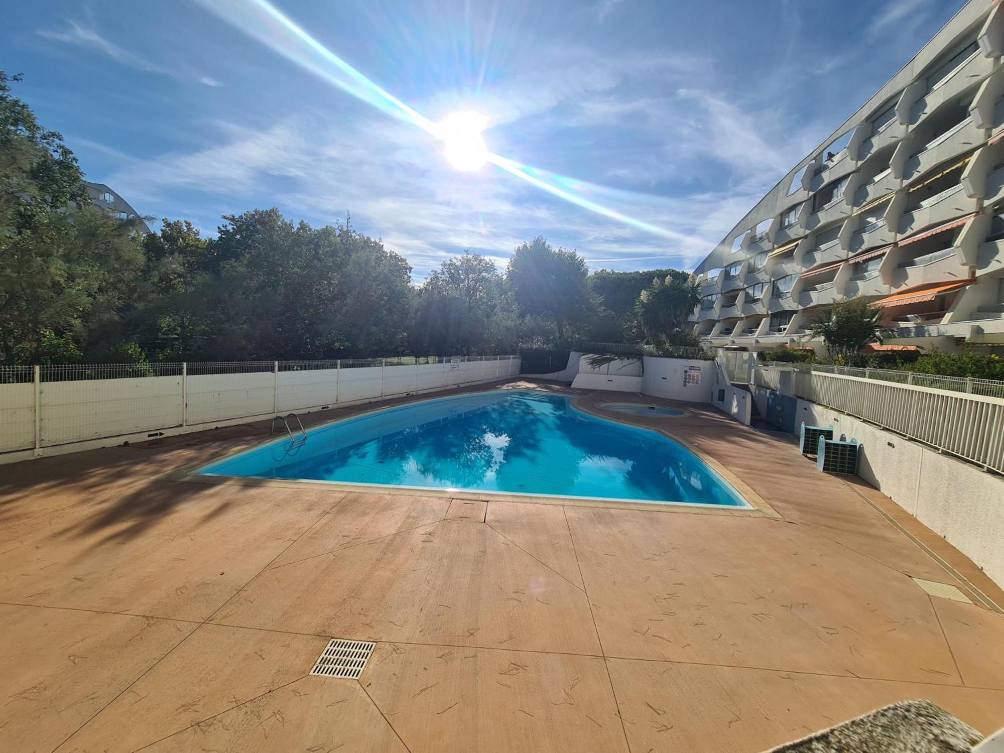 Appart Grande Motte Quartier Couchant - Parking - Balcon- Piscine - Plage 300M ลา กร็องเดอ-ม็อต ภายนอก รูปภาพ